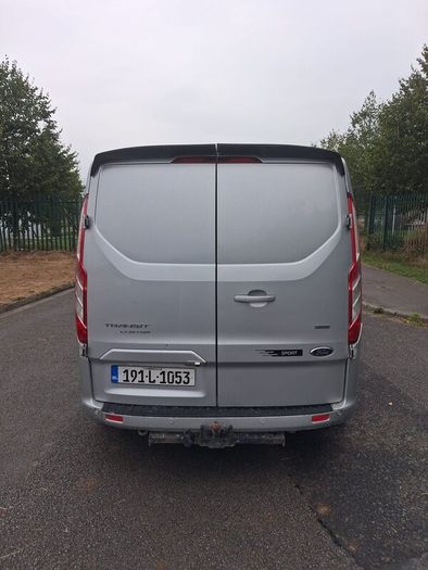 Ford transit custom sport