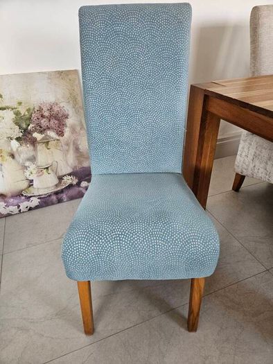 dining table and chairs oak table very good quality and solid chairs are as new  o marks or stains