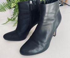 Aldo black leather ankle boots medium heel