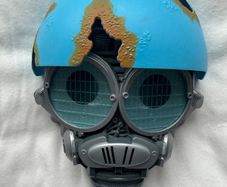 Hasbro Transformers Mv5 The Last Knight Sqweeks Mask Used Please look at the pictures