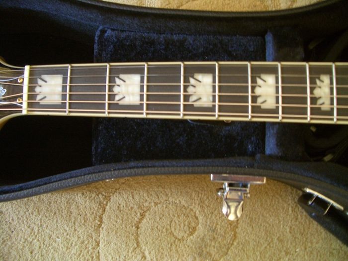 Epiphone EJ-200 SCE / N Electro Acoustic Guitar