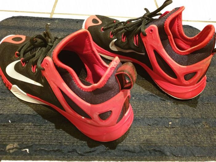 nike black red shoes