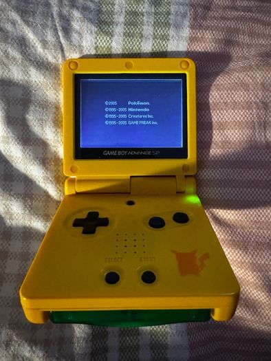 Pokemon Gameboy advance + 6 Pokemon Games