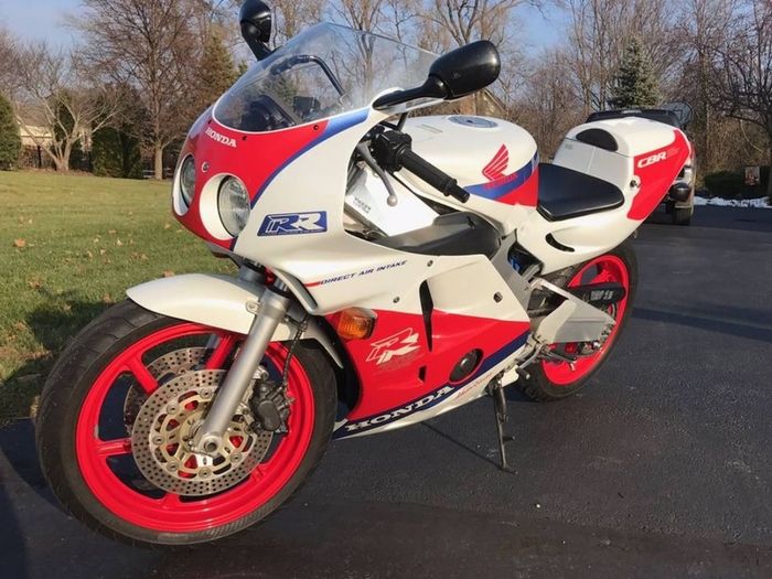Honda Cbr 250 rr mc22