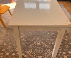 Kids art craft table with large drawer and 2 chairs