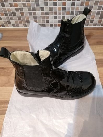 Froddo brand real leather black Chelsea boots size UK4 EU37