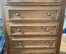 chest of drawers