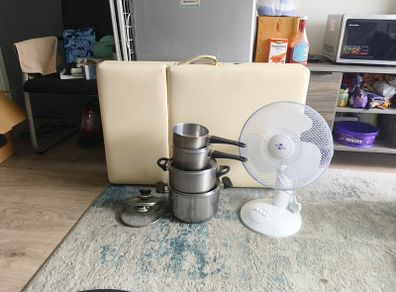 fan  and massage bed and cooking tubs