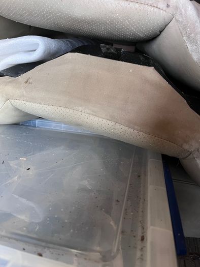 Mercedes  CE W124 Cream Leather seats