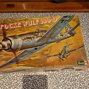 Vintage Revell Focke Wulk 190-D, WW2 German fighter 1/32