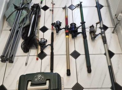 Fishing rods(set of 4), chair & box