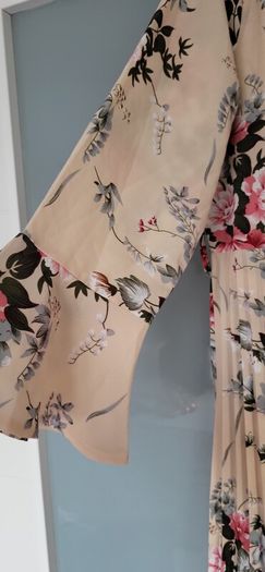 SHEIN floral pleated midi Sz L ( Fit 14-16UK)