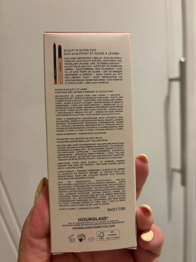 Hourglass lip set