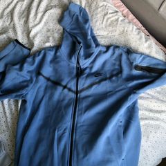 nike jumpers