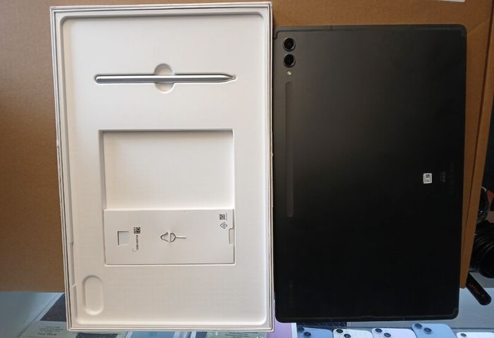 Samsung Galaxy Tab S9 ultra Plus SM-X910 - 256GB - WiFi - Graphite + S Pen