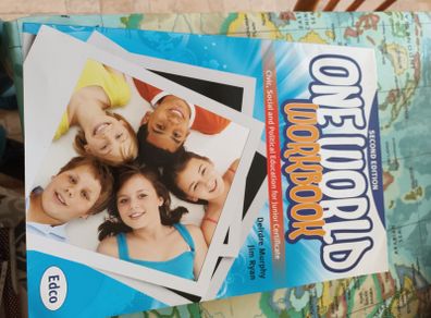 Secondary school books for sale-10er each