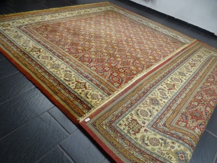 P.ersian Herati Rug 3.90 x 2.90 (H11)