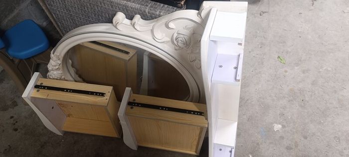 French-style dressing table