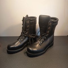 Montebove Safety Boots (SB-E-HRO) - Excellent condition. EU 37 - UK 4 - US 6.5