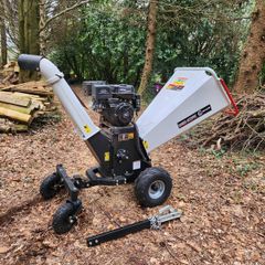 Lugmag Rambo wood chipper - only 20hrs use
