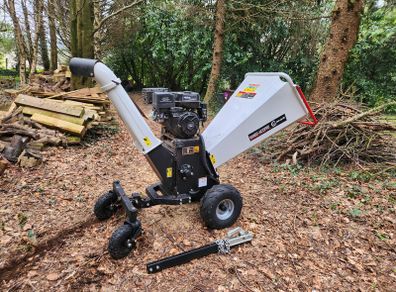 Lugmag Rambo wood chipper - only 20hrs use