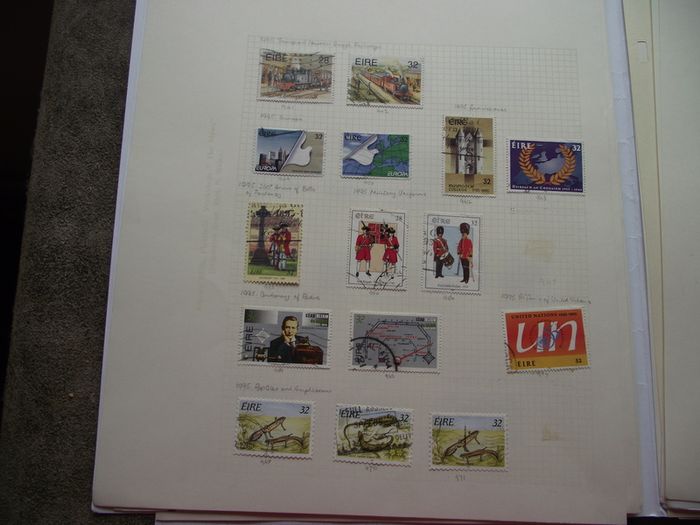 A Collection Of Irish Stamps On 22 Loose Pages