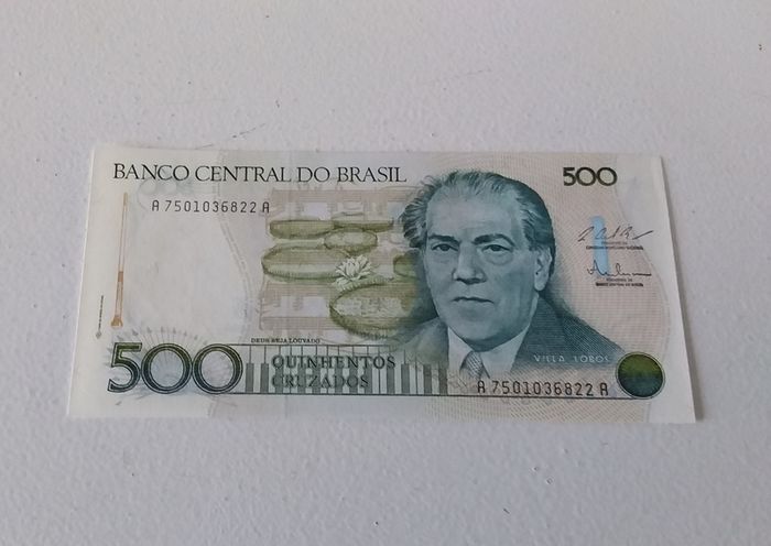 Brazil 500 Cruzados Uncirculated Banknote