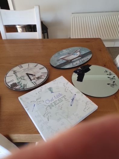 Clock & Mirror & 2 Pictures
