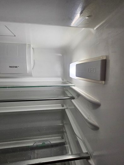 fridge lader integrated