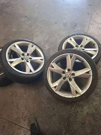 VW alloy wheels 18"