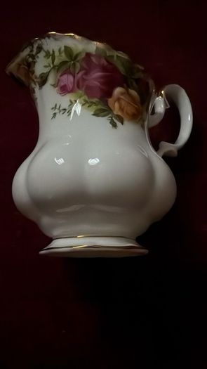 Royal Albert Ware Country Rose
