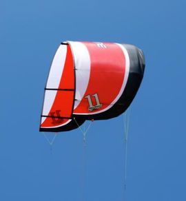 Kitesurfing