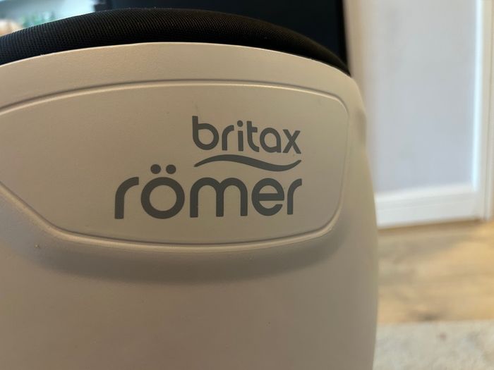 Britax Romer Dualfix 0-18kg