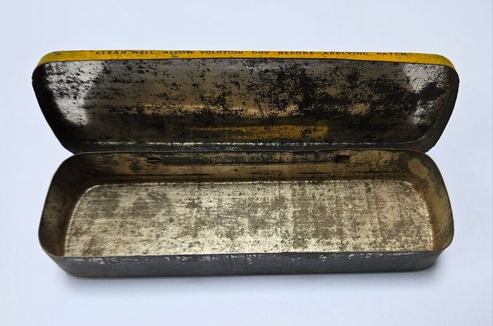 Vintage Empire Star Puncture Repair Kit Tin