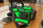 NEW Laser Level 12 Lines 3D Level Self-Leveling 360 Horizontal And Vertical Cross Super Powerful Green Laser Level