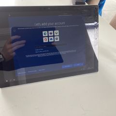 Microsoft Surface Pro 7 Bundle (i5 / 8GB / 128GB) - Cracked Glass but Touch/LCD 100% Perfect