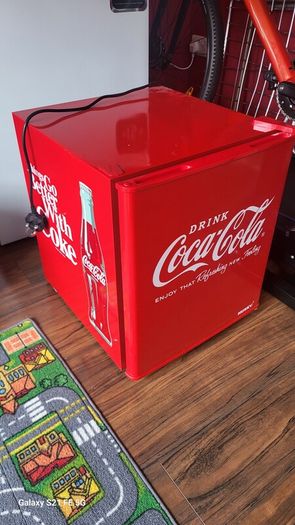 Coca Cola mini fridge