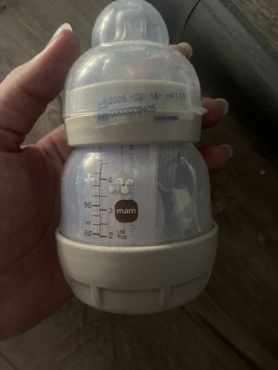 Bundle of 4 Baby Bottles MAM, NUK & Tommee Tippee