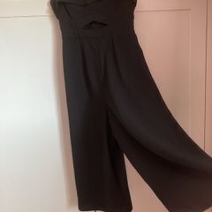 wide legged trousers