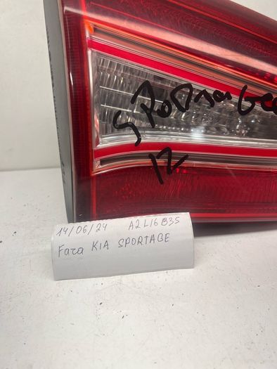 Kia Sportage Mk3 2011 Rear Tail Light On Tailgate Passenger Side 92405-3w0 A2l16b3s