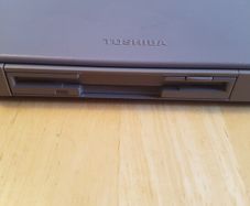 Toshiba PA2611U 3.5-inch external floppy disk drive