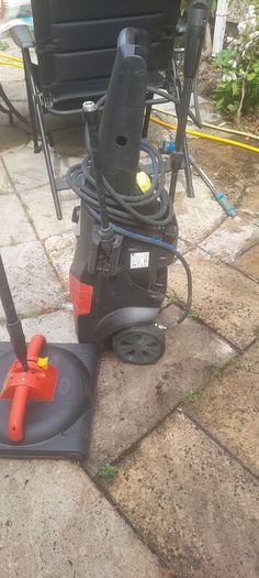 Cold water pressure washer