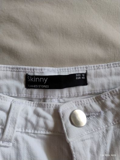 Women's white jeans