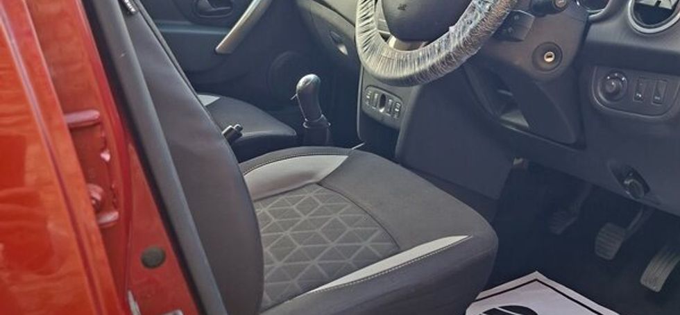 Dacia Sandero Stepway 2013