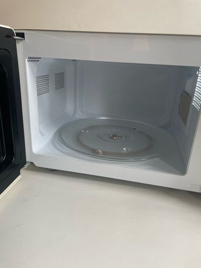 Swan Retro Microwave