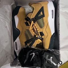 Air Jordan 4 Retro