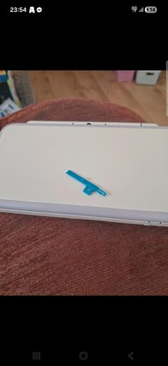New Nintendo 2DS XL lavender