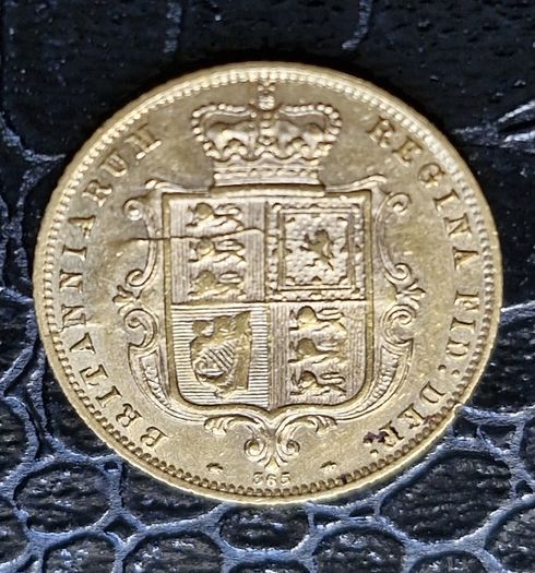 1872 - Die 365 Young Victoria Shield Reverse Half Sovereign Excellent condition with nice die cracks.