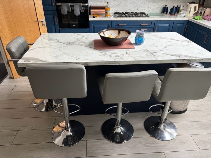 kitchen centre island