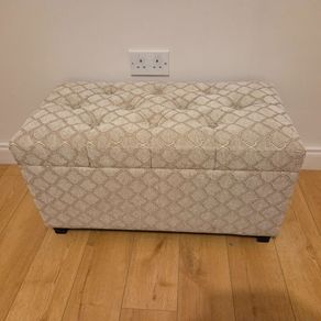 Storage bench